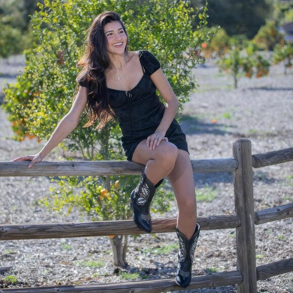 Brand New Women's Black Synthetic Leather Western Cowgirl Embroidered Boots - Picture 3 of 6